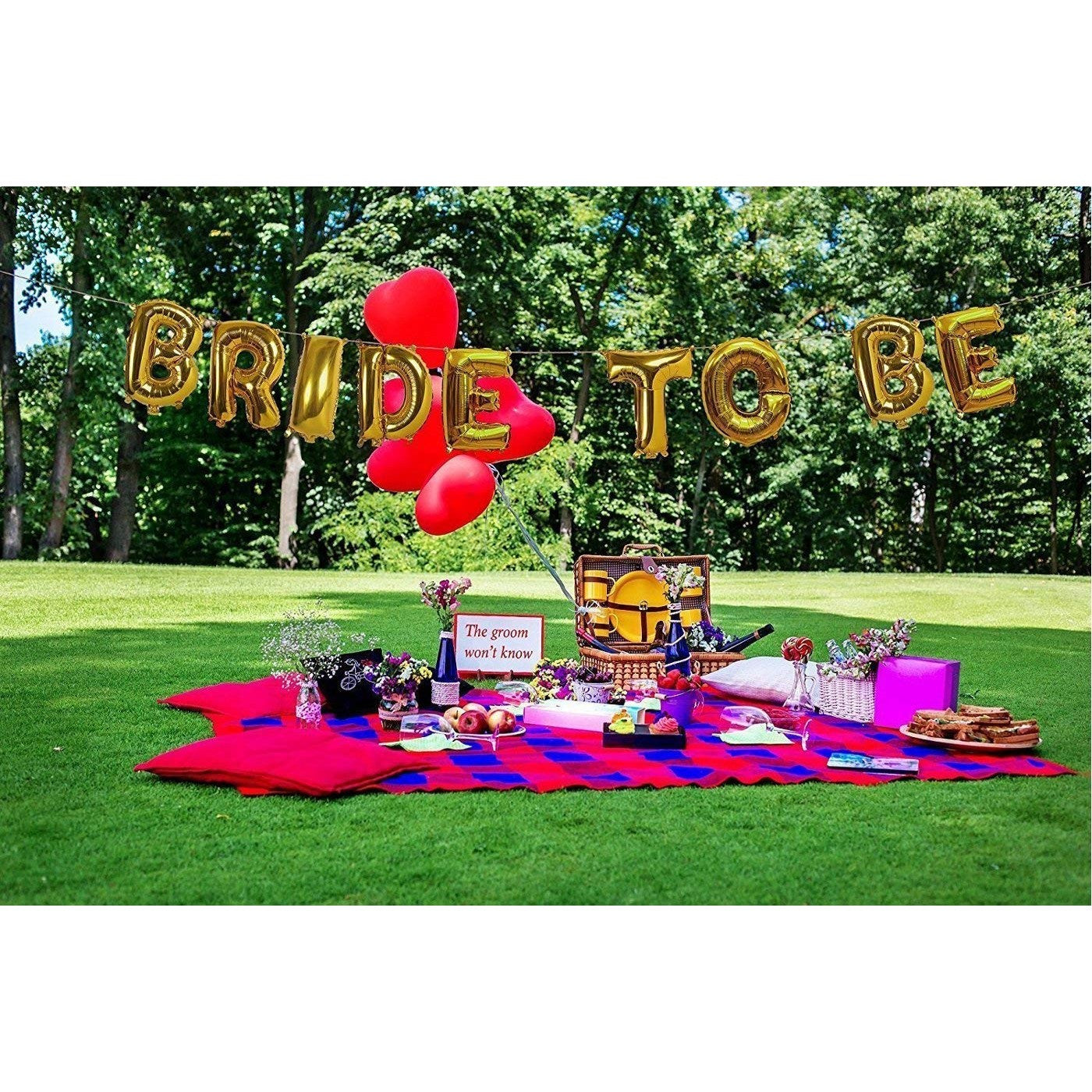 Set Baloane din Folie Metalizata, Model Bride to Be, Litere de 40 cm, Baloane Party, Ambalaj Individual, Pai Inclus, Umflare cu Aer sau Heliu, Auriu