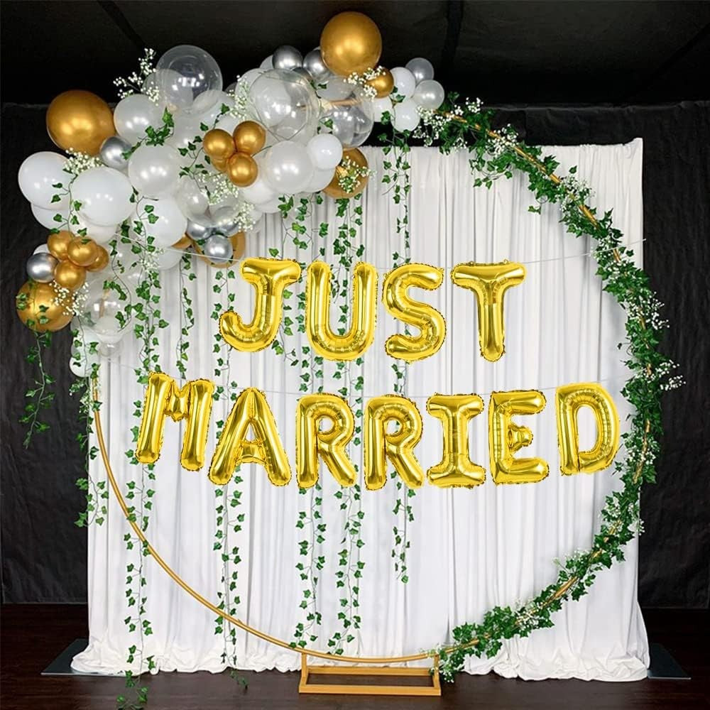 Set Baloane din Folie Metalizata, Model Just Married, Litere de 40 cm, Baloane Party, Ambalaj Individual, Pai, Ata si Adeziv Incluse, Umflare cu Aer sau Heliu, Auriu