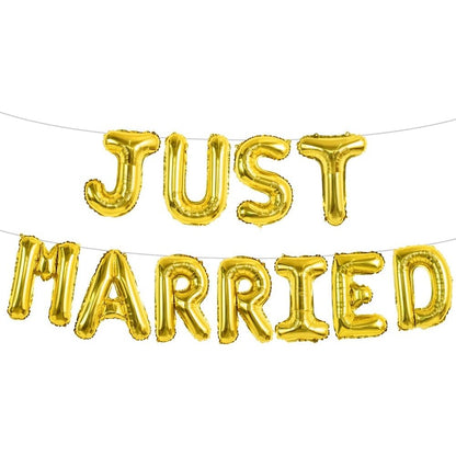 Set Baloane din Folie Metalizata, Model Just Married, Litere de 40 cm, Baloane Party, Ambalaj Individual, Pai, Ata si Adeziv Incluse, Umflare cu Aer sau Heliu, Auriu