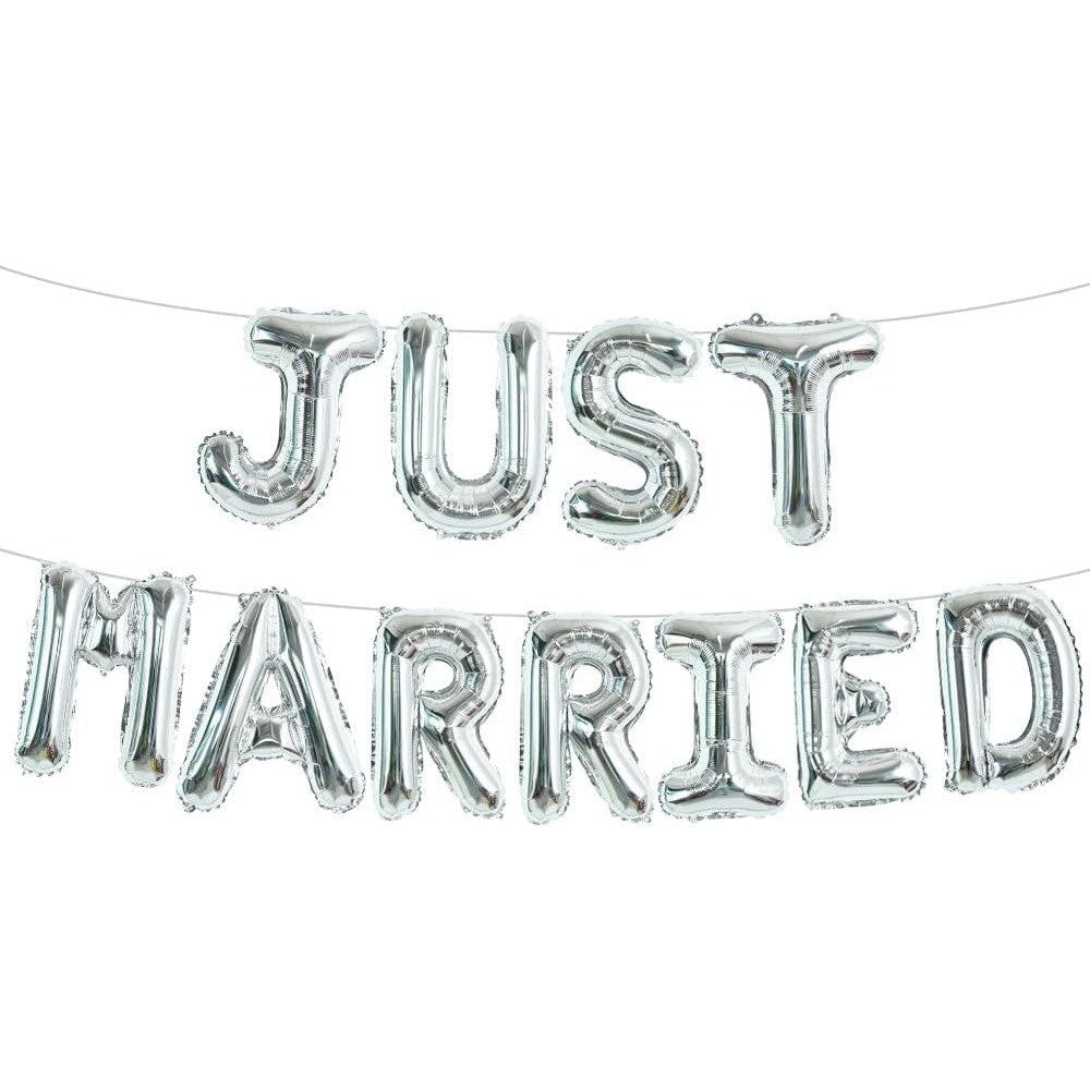Set Baloane din Folie Metalizata, Model Just Married, Litere de 40 cm, Baloane Party, Ambalaj Individual, Pai, Ata si Adeziv Incluse, Umflare cu Aer sau Heliu, Argintiu