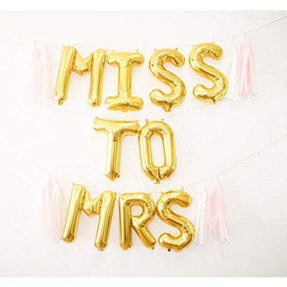 Set Baloane din Folie Metalizata, Model Scris Miss to Mrs, Litere de 40 cm, Tema Iubire, Baloane Party, Ambalaj Individual, Pai Inclus, Umflare cu Aer sau Heliu, Auriu