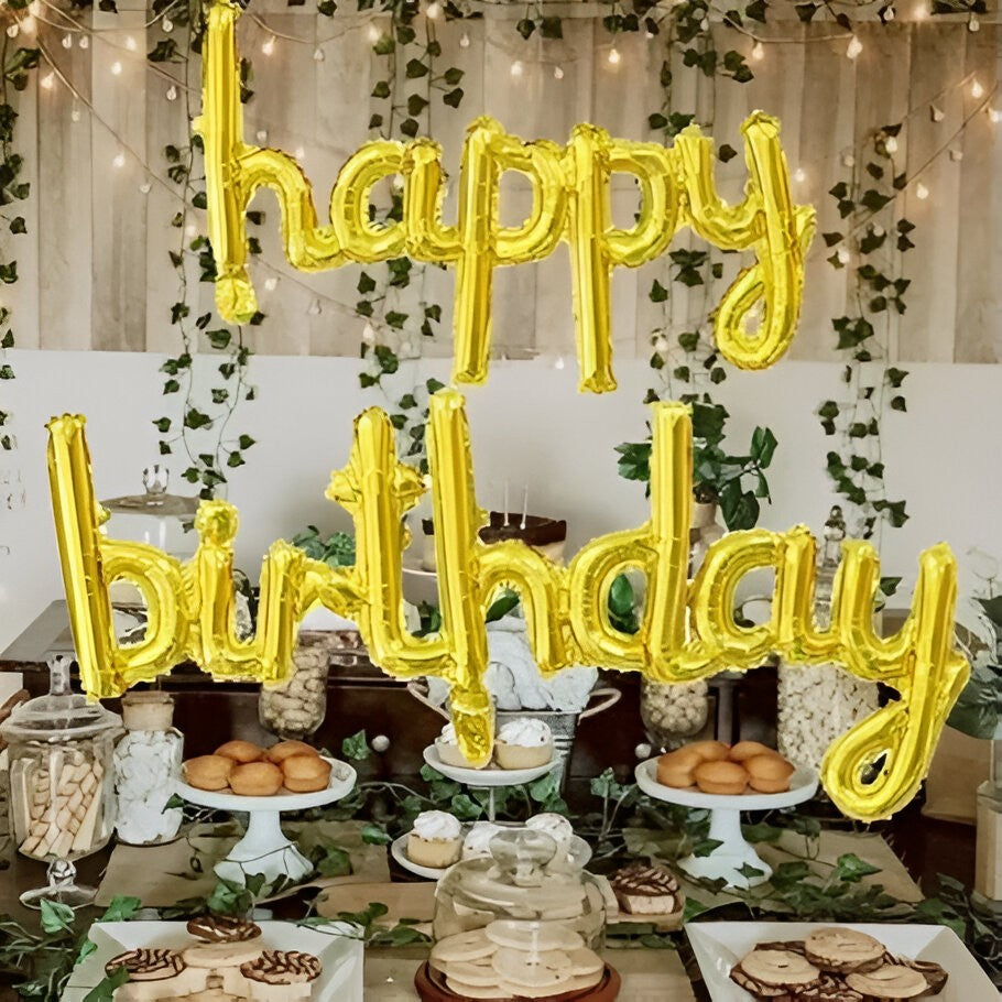 Set Baloane din Folie Metalizată, Model Happy Birthday, 45x85 cm, 45x124cm, Baloane Party, Ambalaj Individual, Pai inclus, Umflare cu Aer sau Heliu, Gold