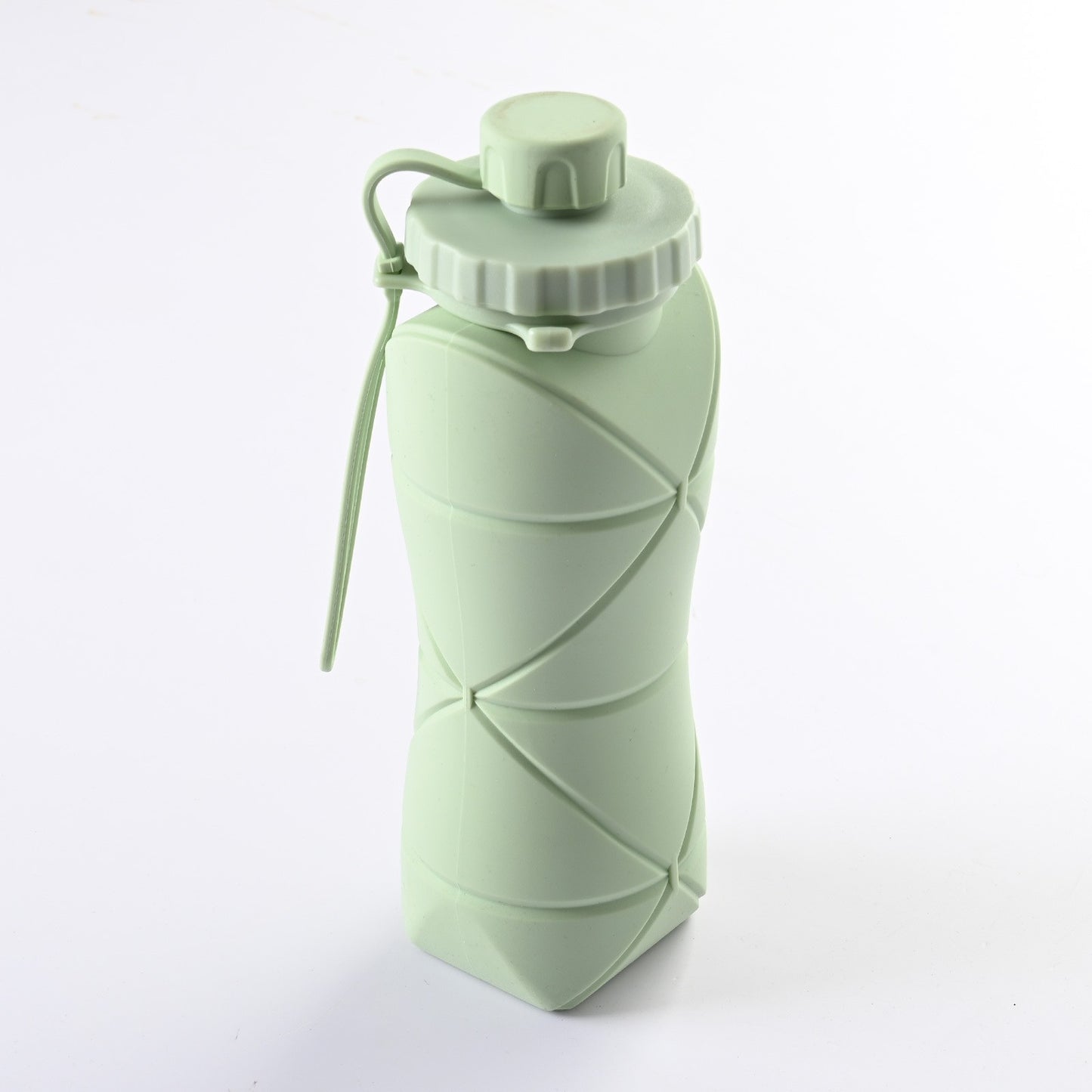 Sticla de apa pliabila, din silicon,reutilizabila, rezistenta la temepreturi ridiate, usor de depozitat si carat, 22 x 7.8 cm, 600 ml, verde
